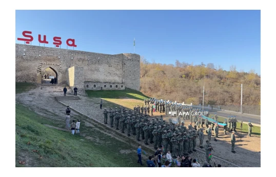 Jour de la Victoire : Défilé militaire à Choucha