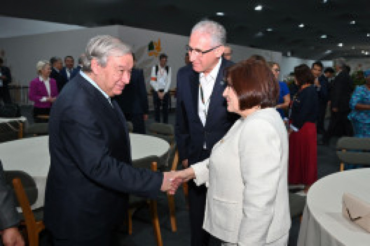 La présidente du Milli Medjlis azerbaïdjanais prend part à la cérémonie d'ouverture du Sommet des dirigeants de la COP30