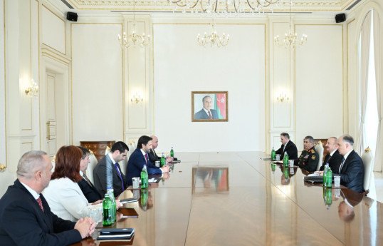 Le président azerbaïdjanais reçoit une délégation menée par le vice-Premier ministre slovaque