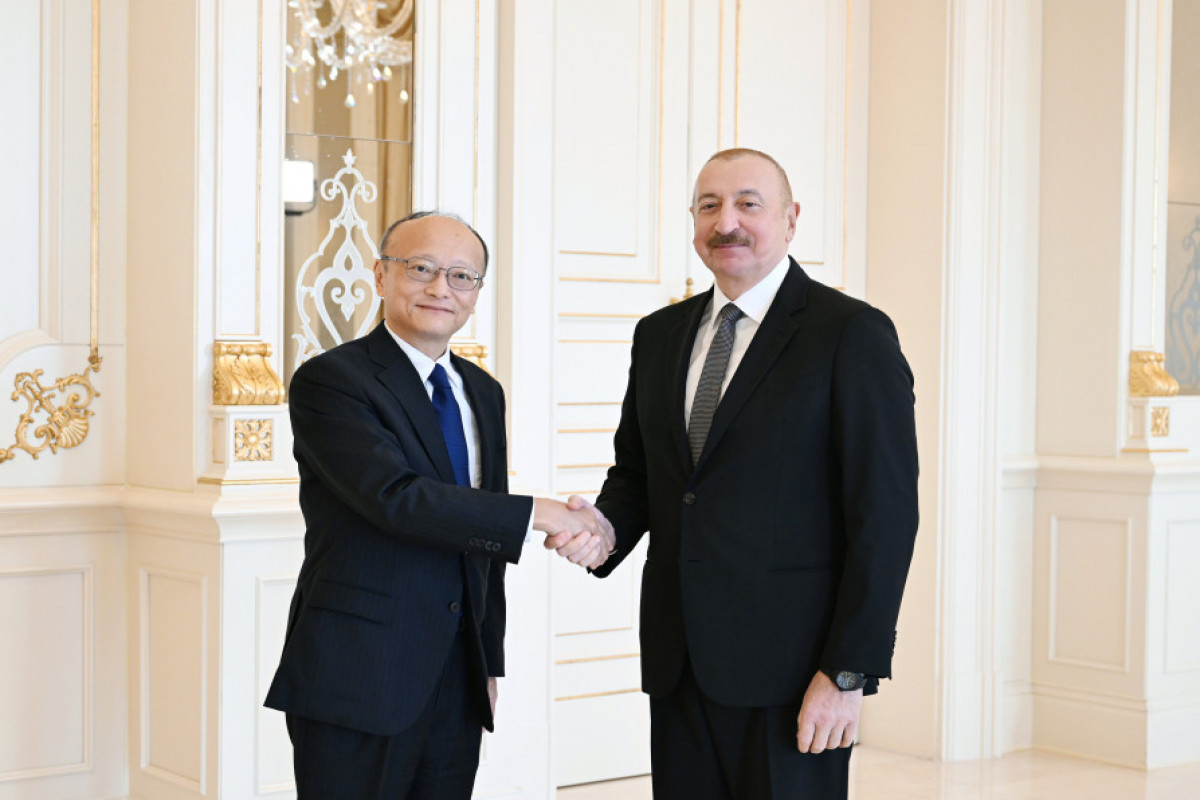 Le président Ilham Aliyev reçoit une délégation de la Banque asiatique de développement
