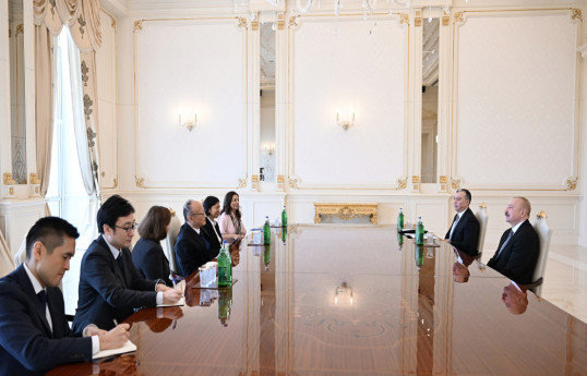 Le président Ilham Aliyev reçoit une délégation de la Banque asiatique de développement