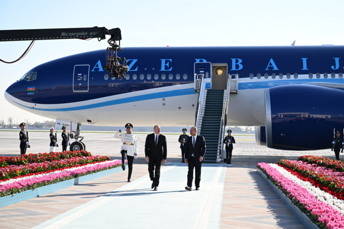 Le président azerbaïdjanais entame une visite en Ouzbékistan