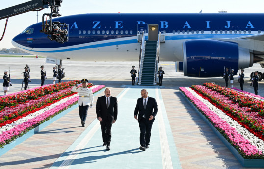 Le président azerbaïdjanais entame une visite en Ouzbékistan