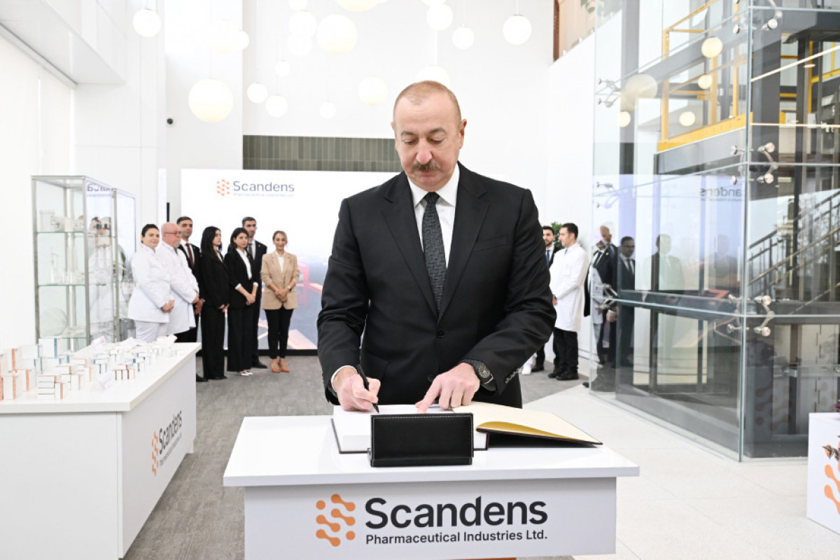 Le président Ilham Aliyev participe à l'inauguration d’une usine de production pharmaceutique