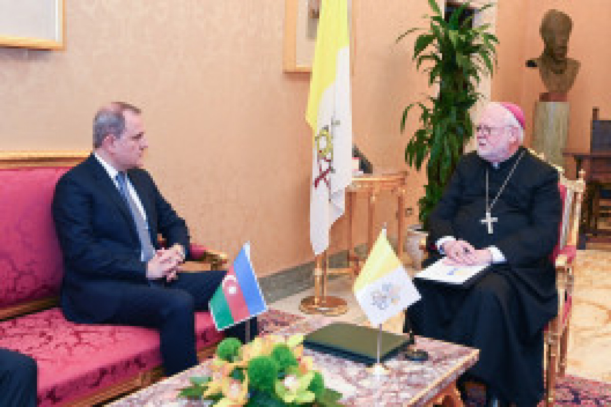 Djeyhoun Baïramov a évoqué le processus de normalisation des relations avec l'Arménie lors de sa visite au Vatican