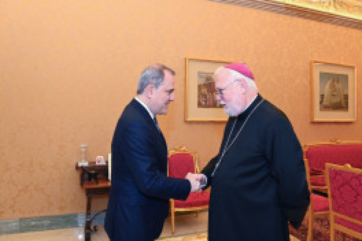 Djeyhoun Baïramov a évoqué le processus de normalisation des relations avec l'Arménie lors de sa visite au Vatican
