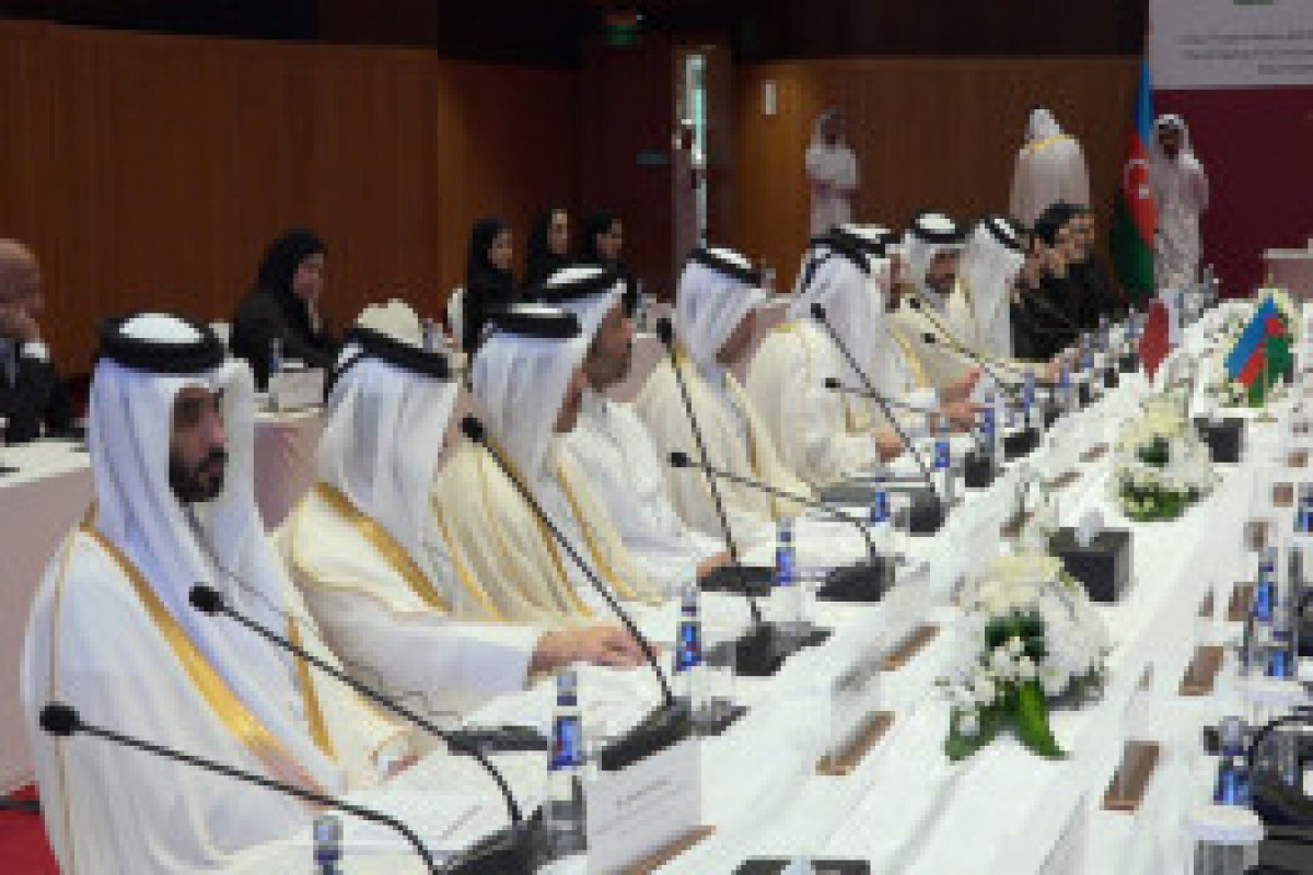 Réunions de la Commission mixte Azerbaïdjan-Qatar et du Conseil des affaires à Doha - VIDÉO 