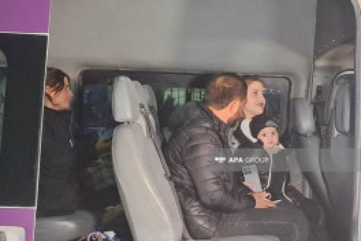 Un nouveau groupe de déplacés internes retourne dans le village de Horovlou à Djabraïl - Vidéo 