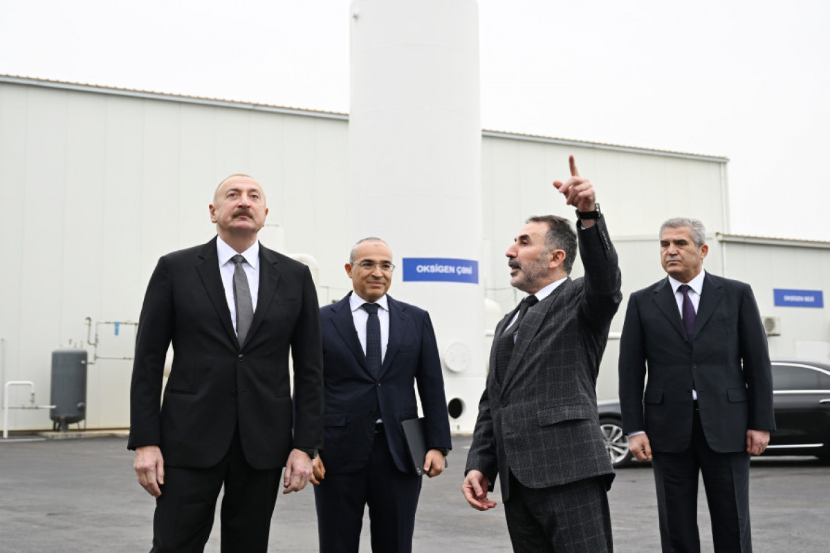 Ilham Aliyev participe à l’inauguration de l’usine de laine de roche AZWOOL