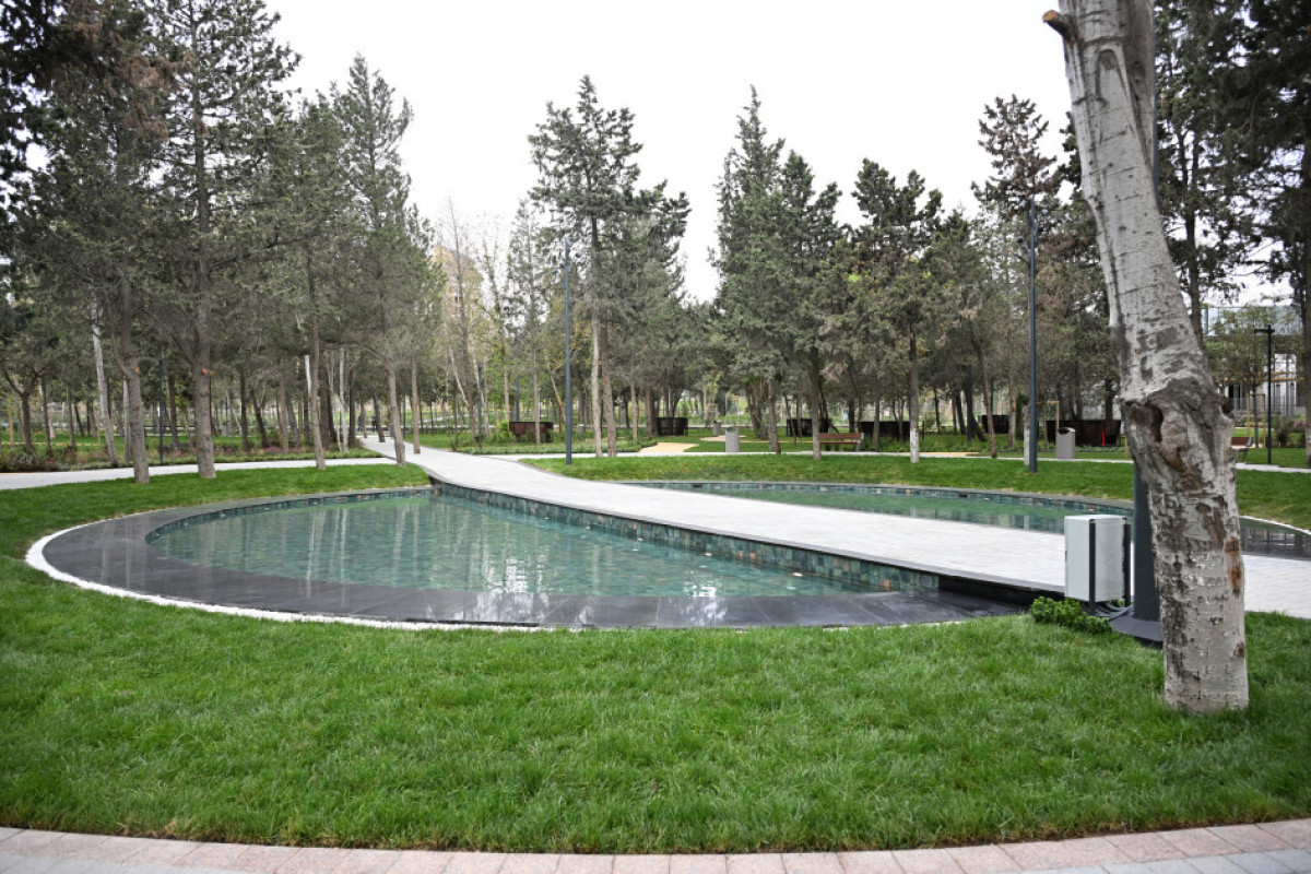Le Président Ilham Aliyev et son épouse Mehriban Aliyeva participent à l'inauguration d'un nouveau parc à Bakou