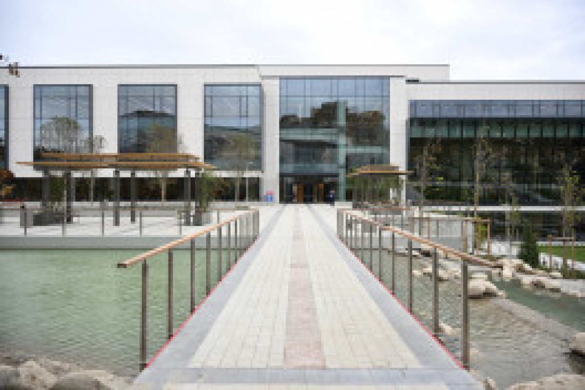 Inauguration des premiers bâtiments de l'Université italo-azerbaïdjanaise à Bakou