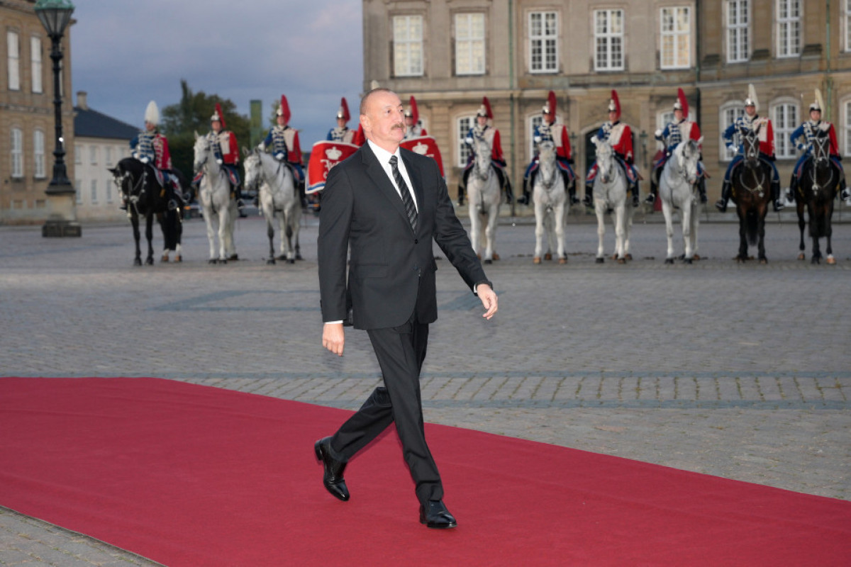 Le président azerbaïdjanais assiste à un banquet à Copenhague