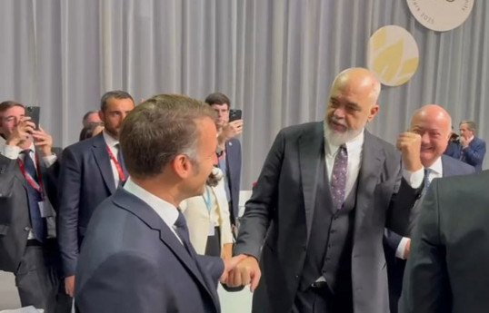 Edi Rama a plaisanté avec Macron : Vous devez aussi féliciter l’Albanie et l’Azerbaïdjan