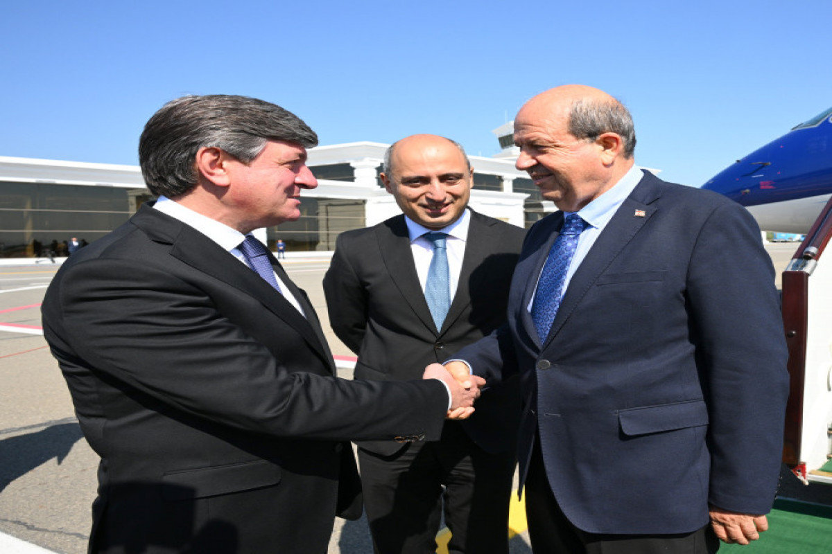 Le président de la République turque de Chypre du Nord en visite en Azerbaïdjan