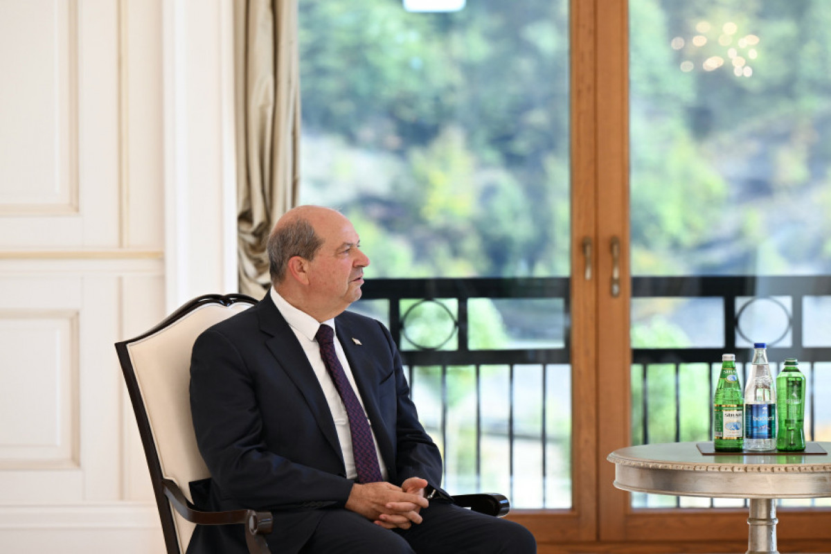 Le président azerbaïdjanais rencontre le président de la République turque de Chypre du Nord