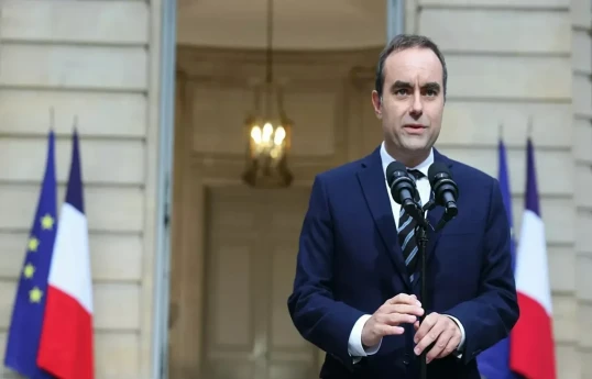 Emmanuel Macron vient d’accepter la démission de Sébastien Lecornu