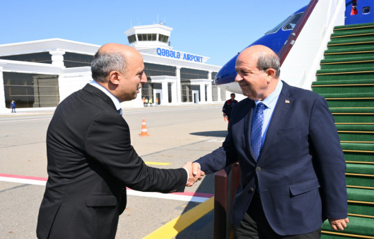 Le président de la République turque de Chypre du Nord en visite en Azerbaïdjan
