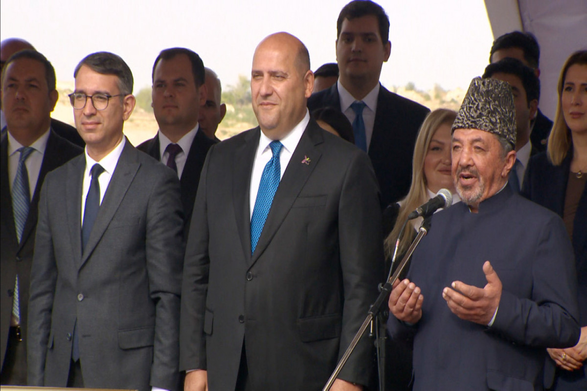 Pose de la première pierre de la mosquée que le Turkménistan construira à Fuzouli