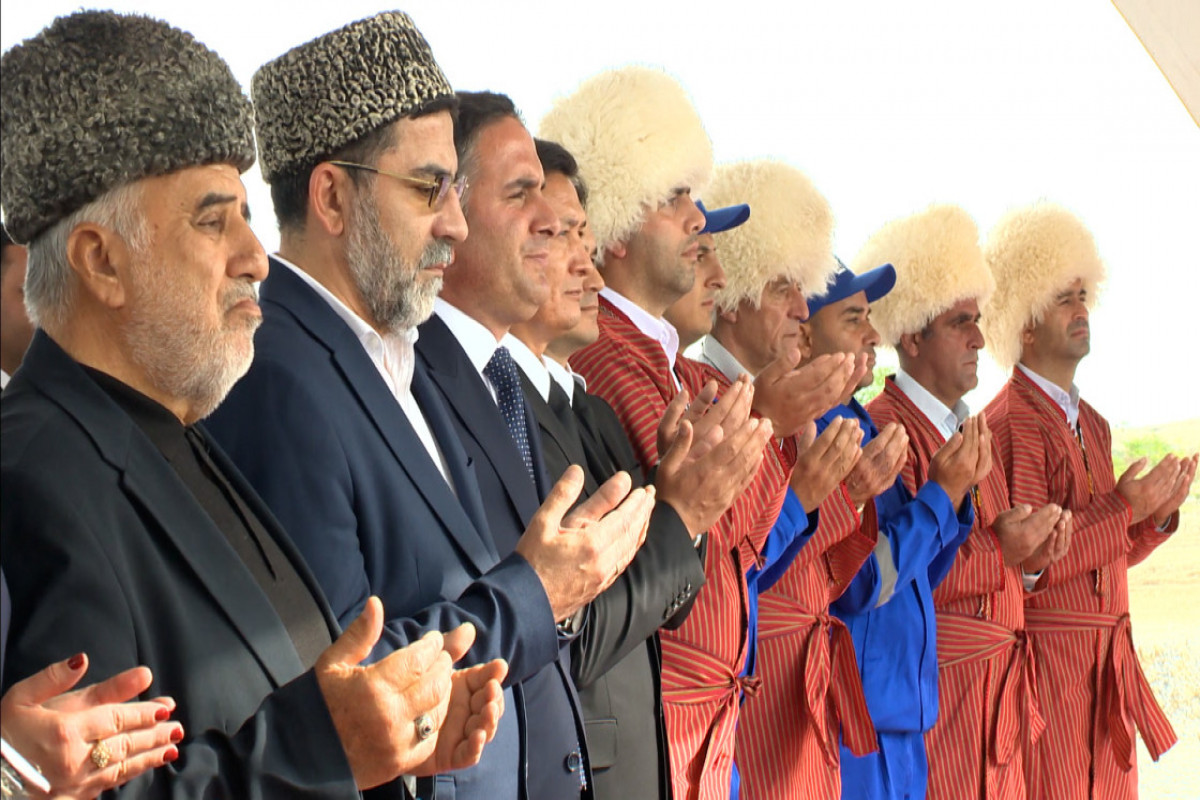 Pose de la première pierre de la mosquée que le Turkménistan construira à Fuzouli