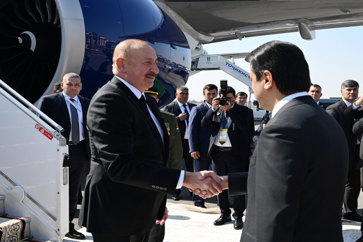 Le président Ilham Aliyev entame une visite au Tadjikistan