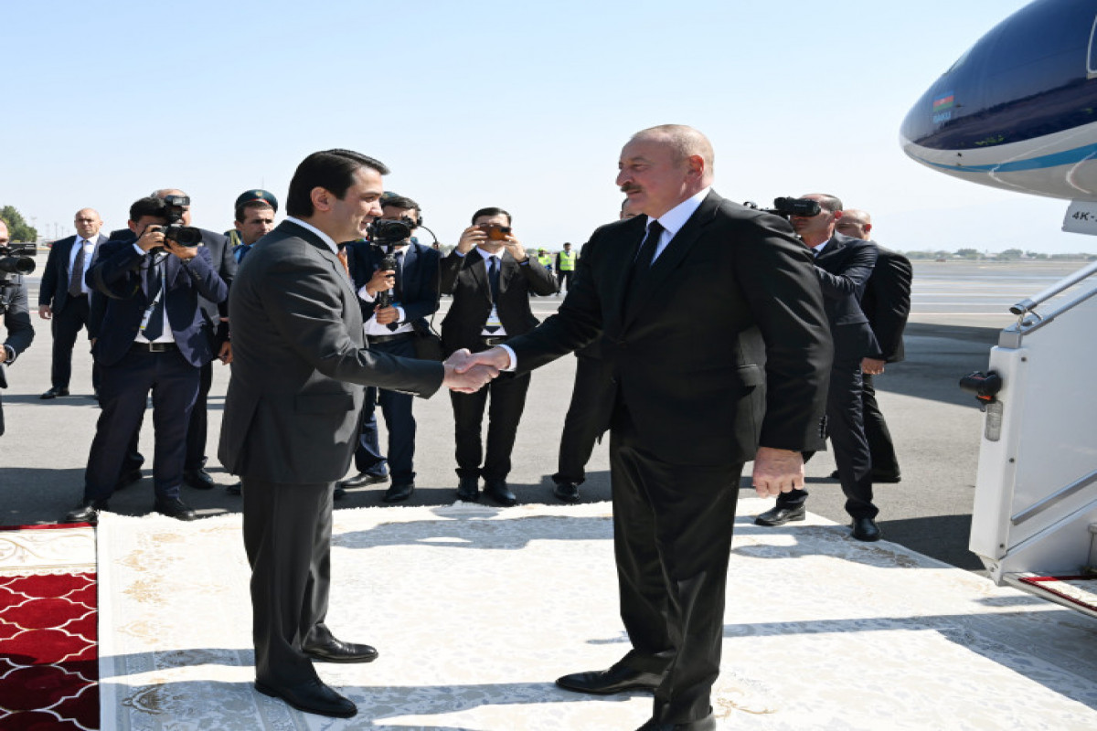 Le président Ilham Aliyev entame une visite au Tadjikistan