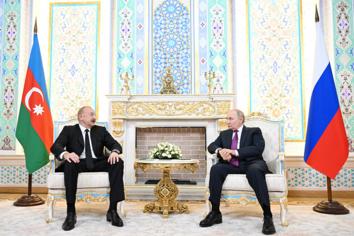 Entretien en tête-à-tête entre les présidents Aliyev et Poutine à Douchanbé - Photos 