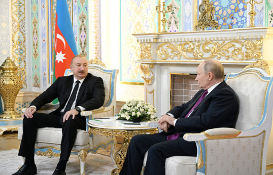 les présidents Aliyev et Poutine