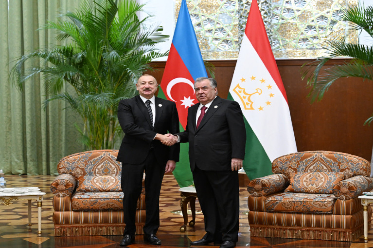 Entretien du président azerbaïdjanais avec son homologue tadjik à Douchanbé