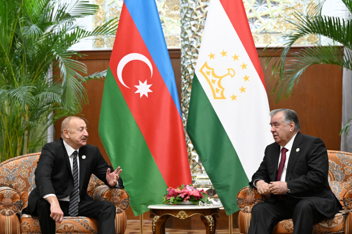 Entretien du président azerbaïdjanais avec son homologue tadjik à Douchanbé