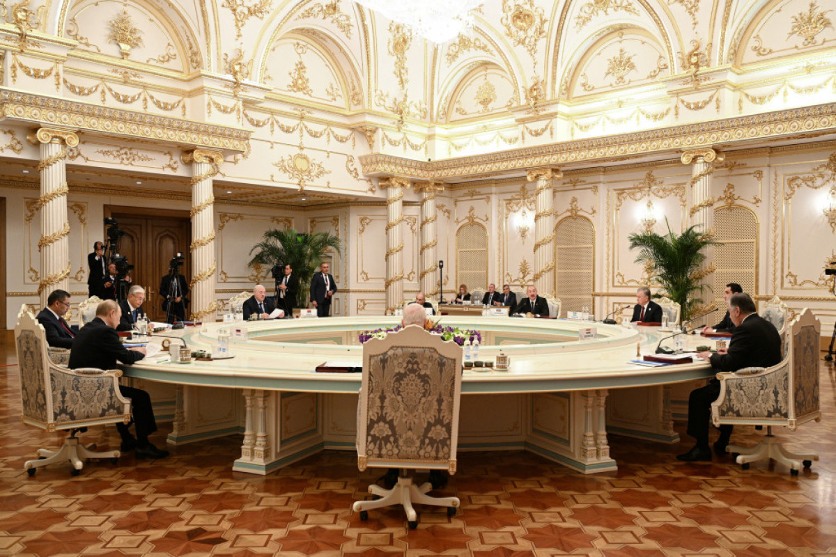 Ilham Aliyev prend la parole lors de la réunion restreinte du Conseil des chefs d’Etat de la CEI à Douchanbé - Mise à Jour 