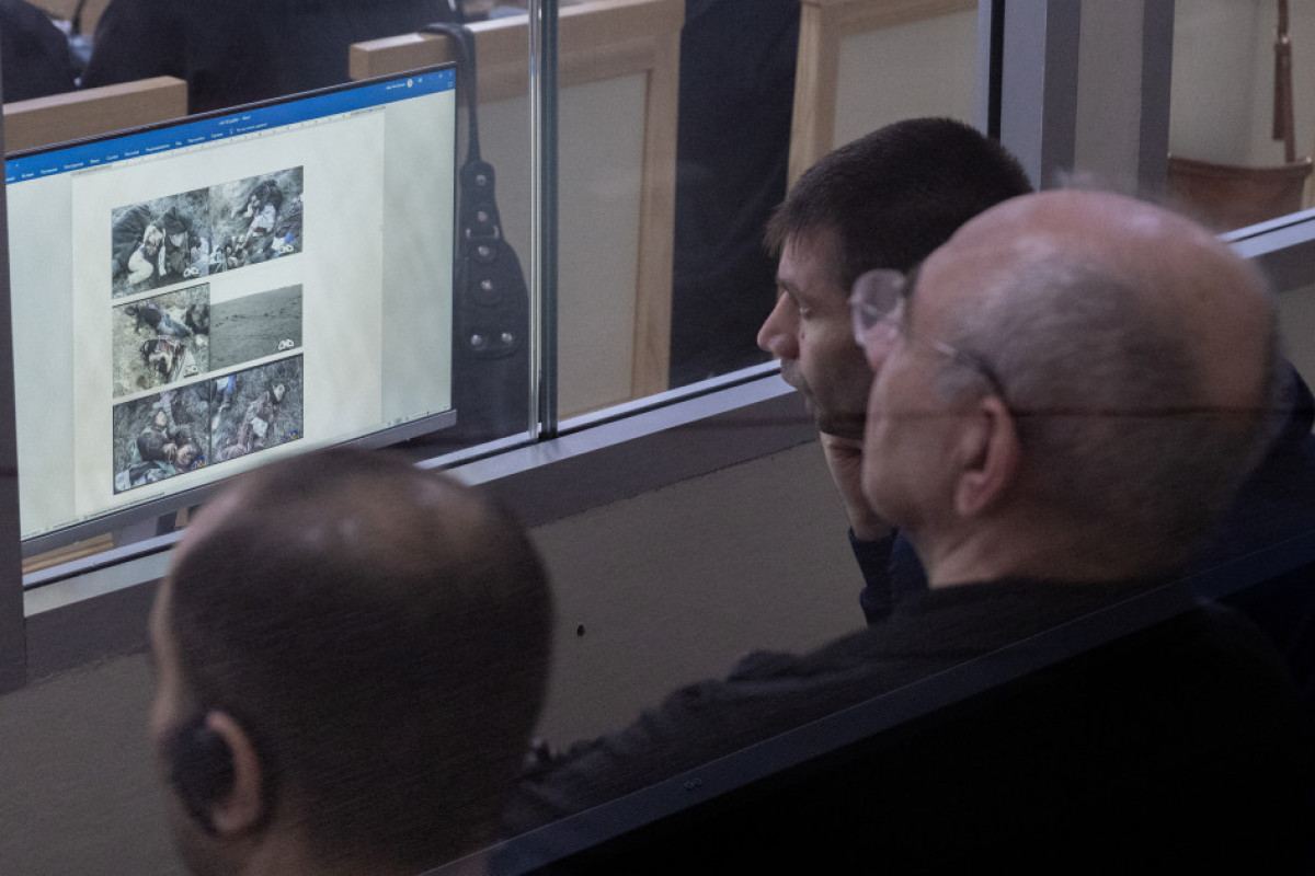 Des preuves concernant les tortures infligées par l’armée arménienne à des prisonniers de guerre azerbaïdjanais sont présentées et exposées devant le tribunal