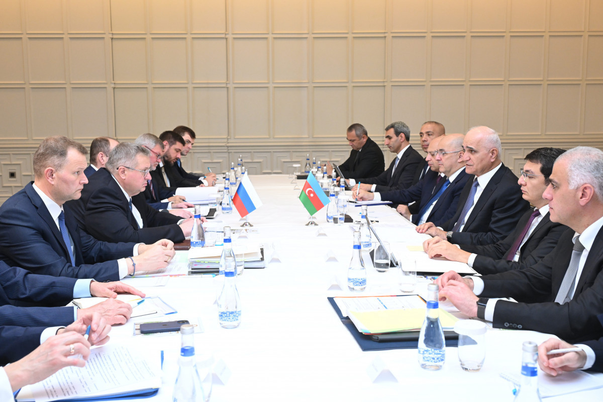 Les vice-Premiers ministres azerbaïdjanais et russe s'entretiennent à Bakou