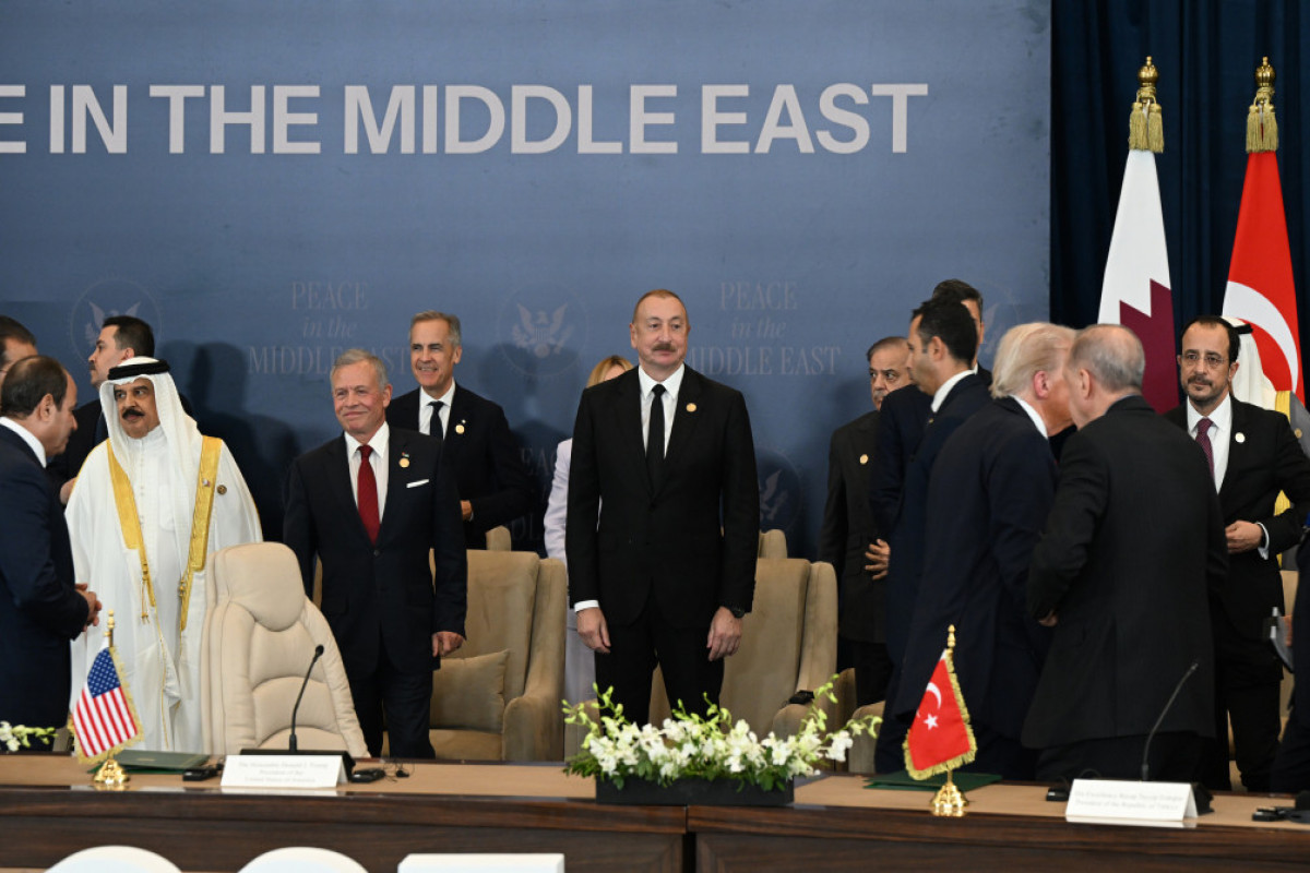 Le président azerbaïdjanais prend part au sommet pour la paix au Moyen-Orient - Vidéo  - Mise à jour  