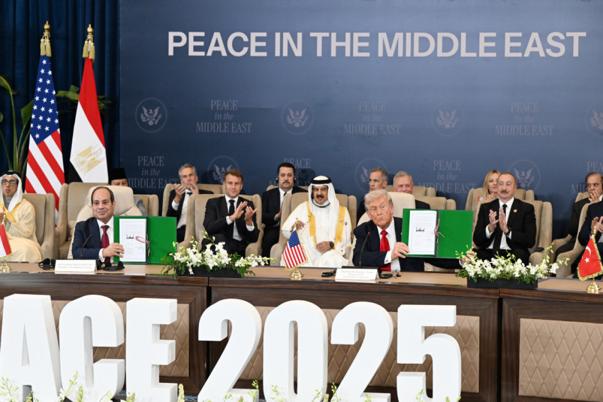 Le président azerbaïdjanais prend part au sommet pour la paix au Moyen-Orient - Vidéo  - Mise à jour  
