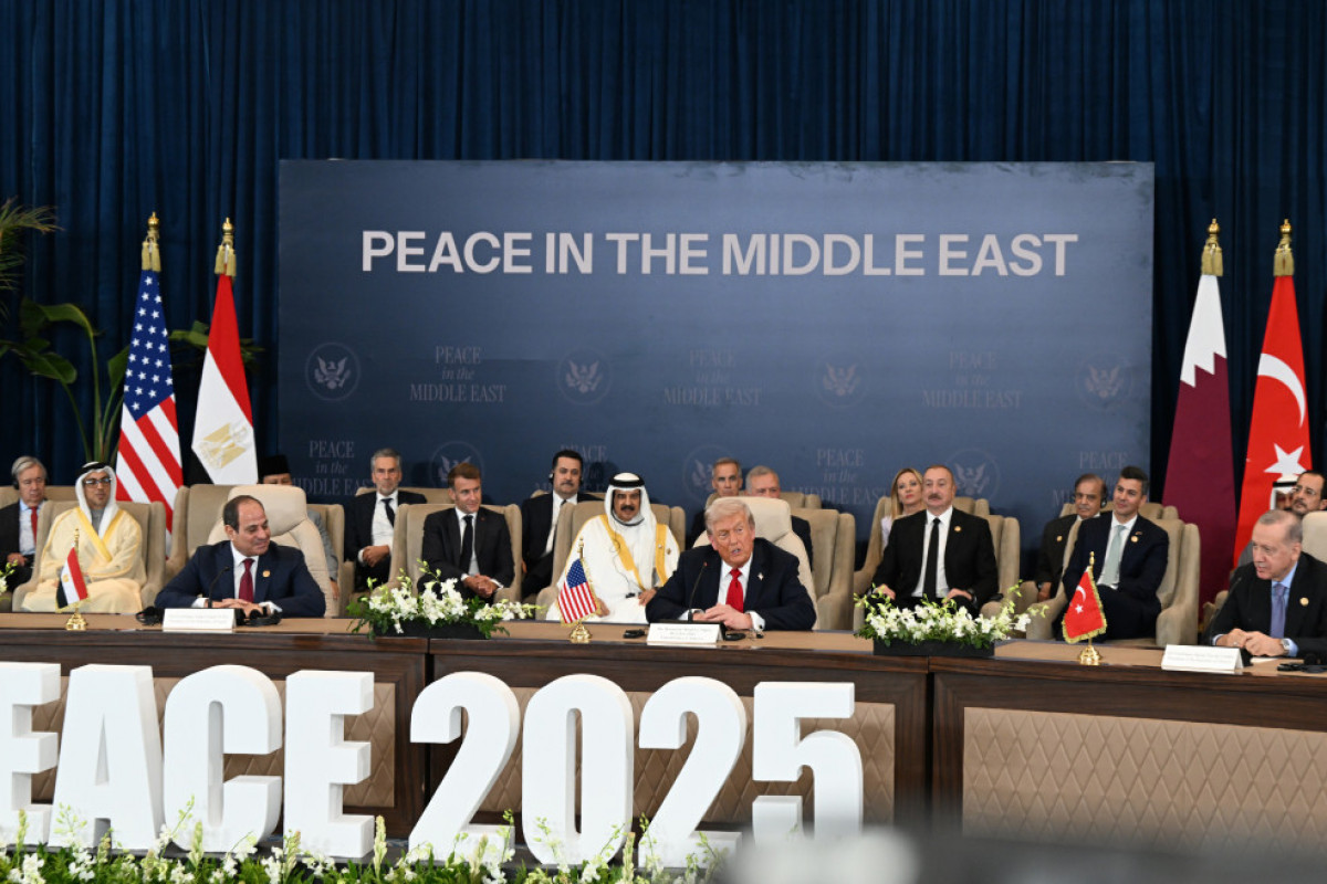 Le président azerbaïdjanais prend part au sommet pour la paix au Moyen-Orient - Vidéo  - Mise à jour  