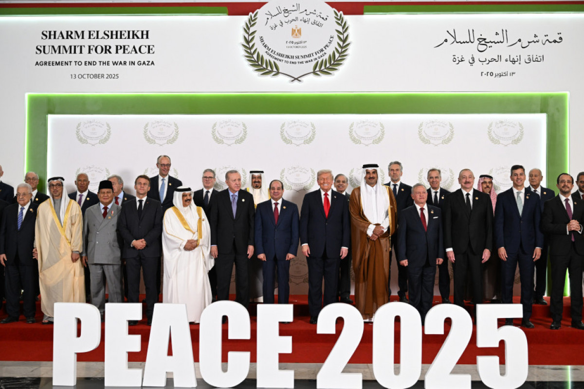 Le président azerbaïdjanais prend part au sommet pour la paix au Moyen-Orient - Vidéo  - Mise à jour  