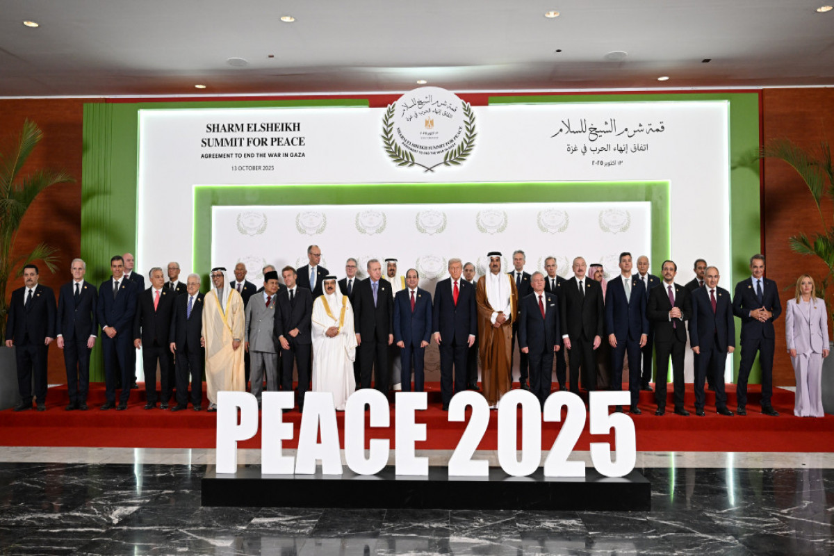 Le président azerbaïdjanais prend part au sommet pour la paix au Moyen-Orient - Vidéo  - Mise à jour  