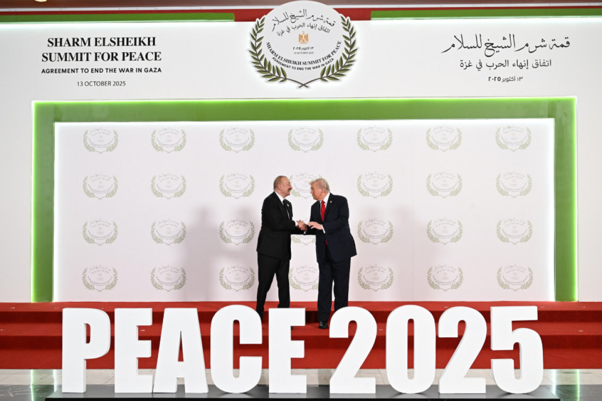 Le président azerbaïdjanais prend part au sommet pour la paix au Moyen-Orient - Vidéo  - Mise à jour  