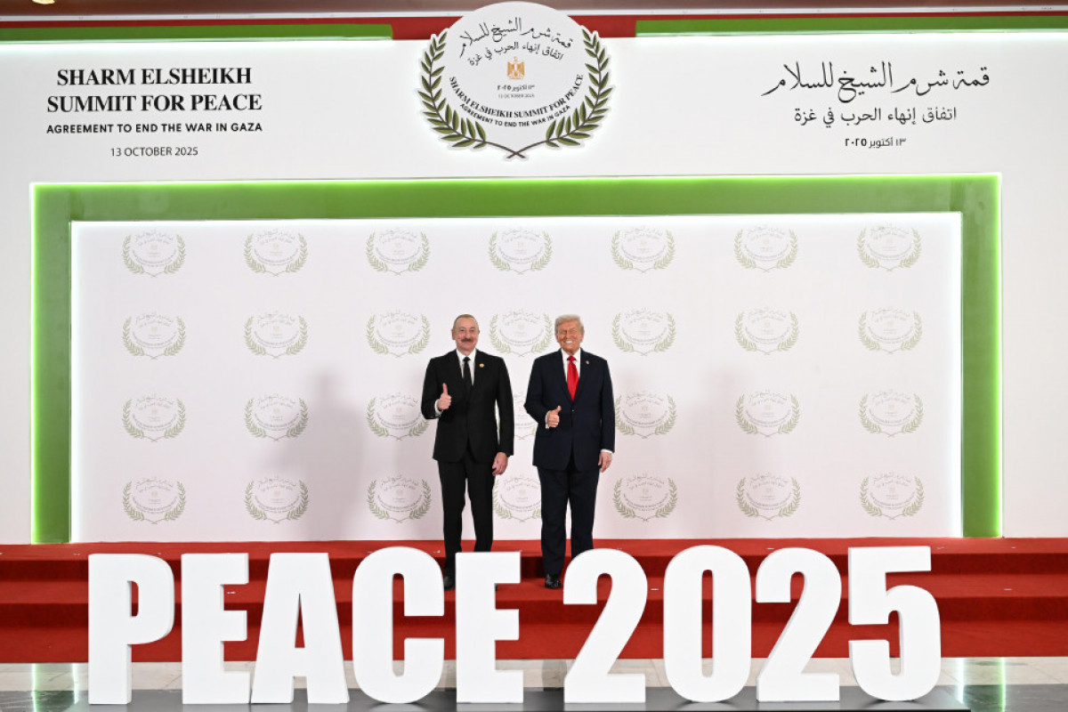 Le président azerbaïdjanais prend part au sommet pour la paix au Moyen-Orient - Vidéo  - Mise à jour  