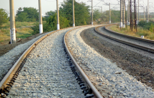 Les délégations azerbaïdjanaise, iranienne et russe inspecteront demain les infrastructures clés du corridor de transport Nord-Sud