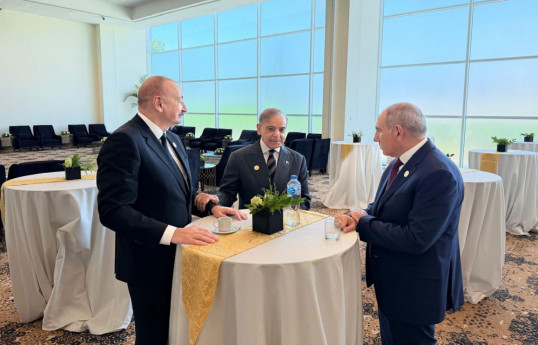 Entretien du président Ilham Aliyev avec Nikol Pachinian en Égypte - Photo - Vidéo 