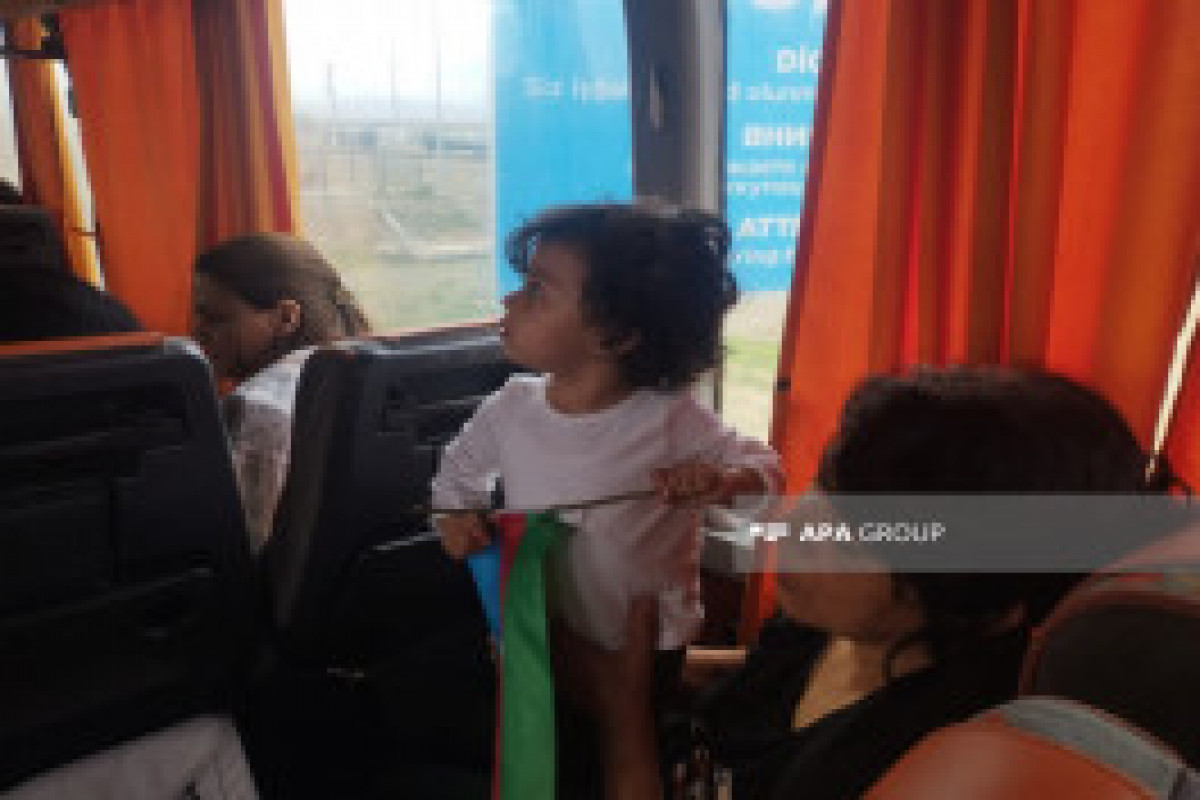 Réinstallation d'un nouveau groupe d’anciens déplacés internes à Khodjaly - Photo - Vidéo 
