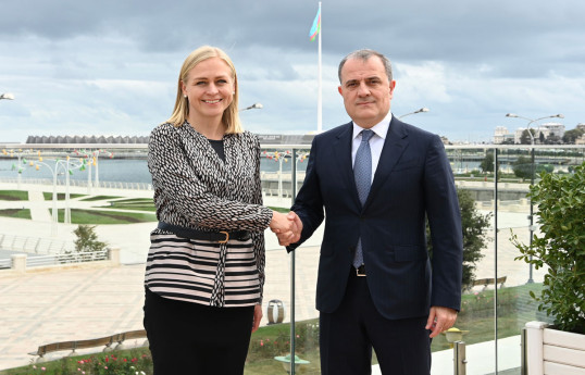 Le MAE azerbaïdjanais souligne l'importance de l'initiative « Route Trump » lors de sa rencontre avec la présidente en exercice de l'OSCE