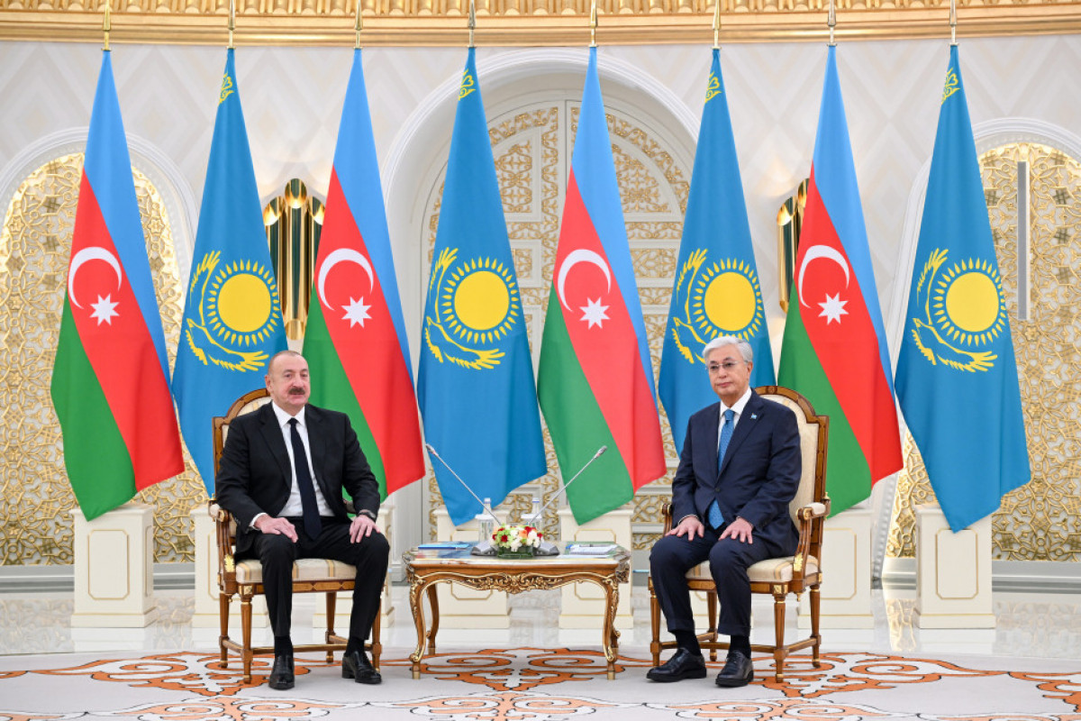 Entretien en tête-à-tête entre les présidents azerbaïdjanais et kazakh à Astana