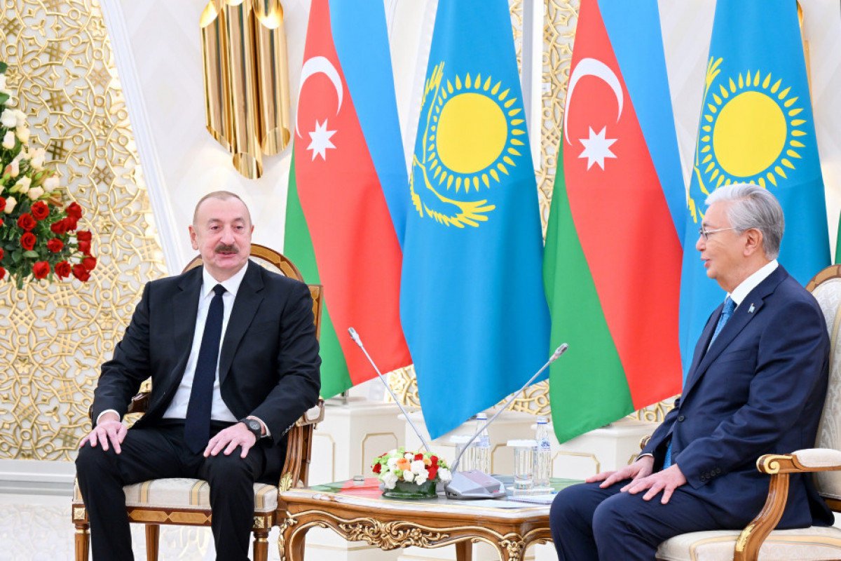 Entretien en tête-à-tête entre les présidents azerbaïdjanais et kazakh à Astana