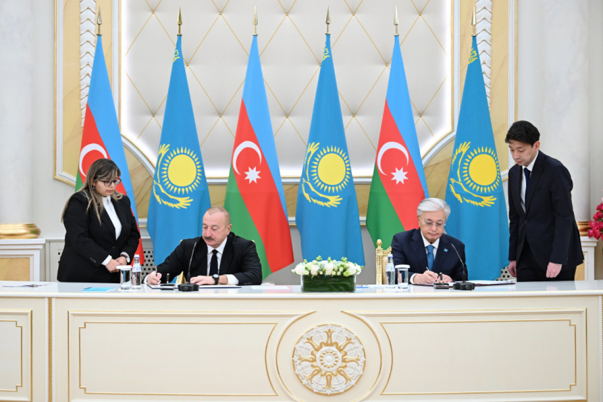 Échange de docuements entre l’Azerbaïdjan et le Kazakhstan