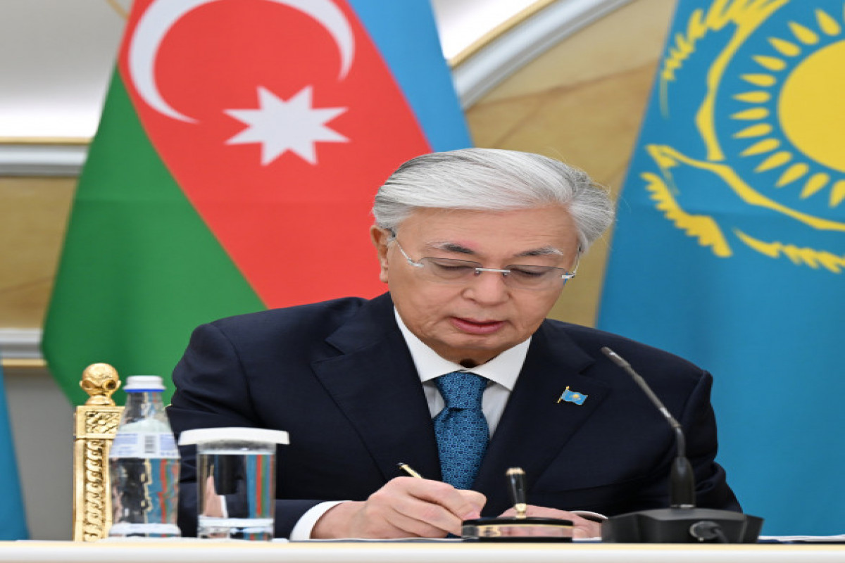Échange de docuements entre l’Azerbaïdjan et le Kazakhstan