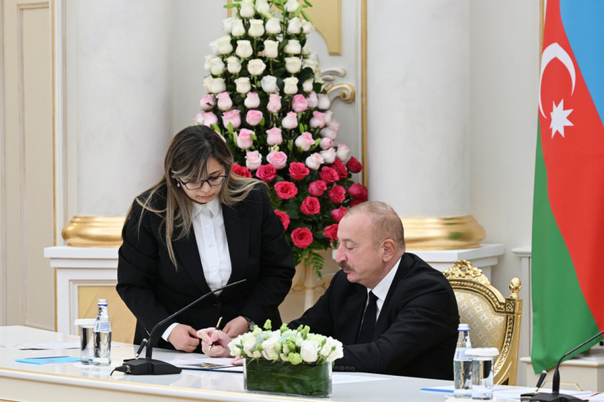 Échange de docuements entre l’Azerbaïdjan et le Kazakhstan
