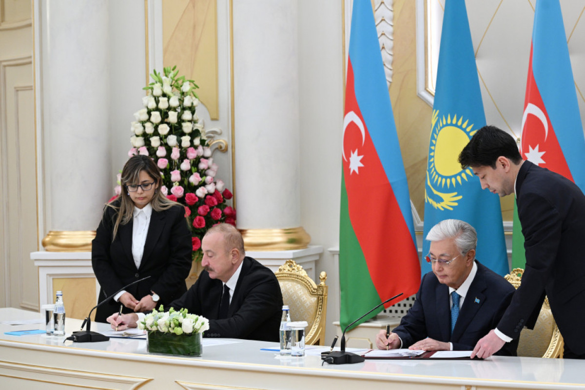 Échange de docuements entre l’Azerbaïdjan et le Kazakhstan