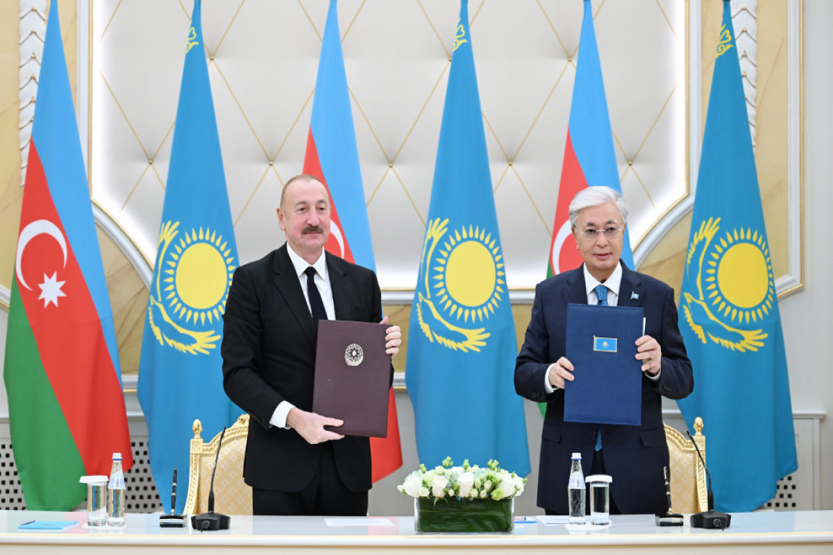 Échange de docuements entre l’Azerbaïdjan et le Kazakhstan